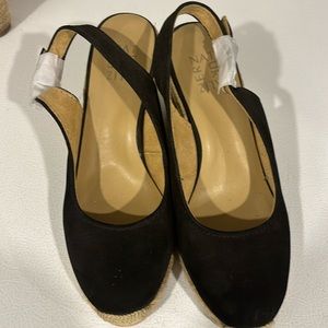 BNWT Naturalizer black suede sling back espadrilles